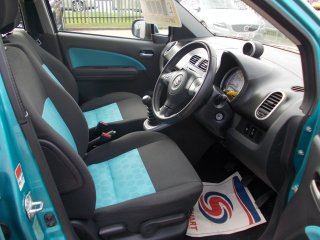 /photos/7253/3fd942a5-2af6-eb9f-10d6-fa039383060d_i320x240.jpg